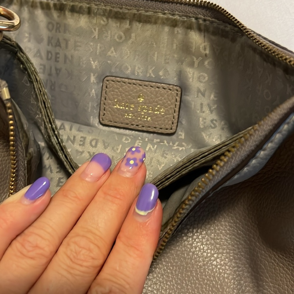 Kate Spade ♠️ - Picture 3 of 5